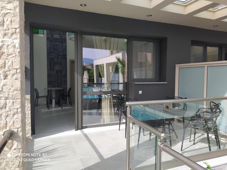Amalia Deluxe Villas Nea Vrasna Exterior photo